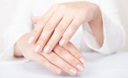 Tırnaklarda 8 Önemli Hastalık Sinyali!