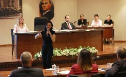 Efes Selçuk Belediyesi Mali Hizmet Kalitesinde Yükseliş: Filiz Başkan Mali Tabloyu Açıkladı