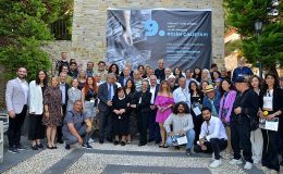 Mehmet Nuri Göçen Vakfı ve Göçtur Turizm Kuşadası’nda Sanata Sürdürülebilir Katkı Yapıyor