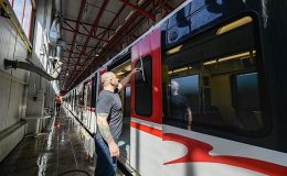 İzmir’in toplu ulaşım araçları tertemiz