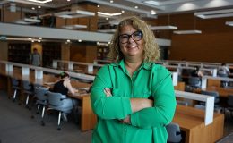 Ameliyathane hemşiresinin ziyareti hastanın kaygısını azaltıyor